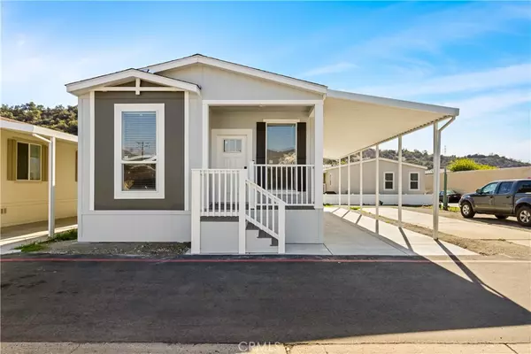 732 E Route 66 #23, Glendora, CA 91740
