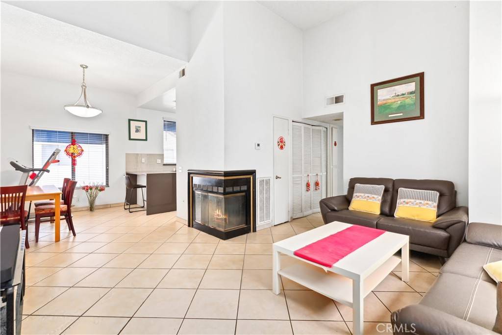 Baldwin Park, CA 91706,432 Park Shadow CT