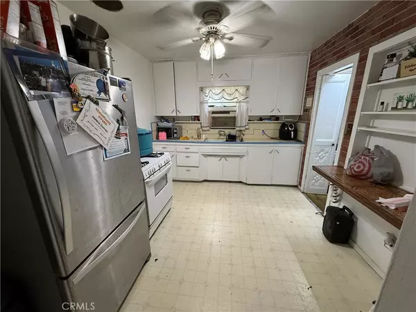 La Puente, CA 91744,15837 Meadowside ST