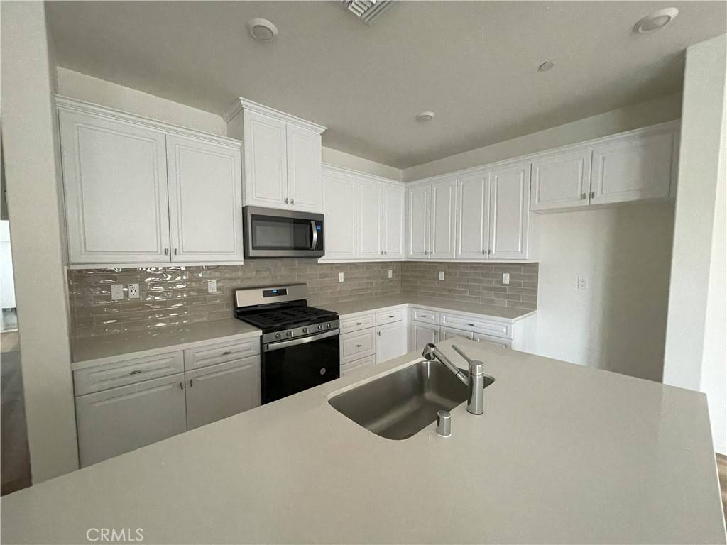 Ontario, CA 91761,3908 E Coronado Privado ST