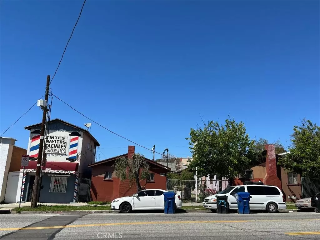 Los Angeles, CA 90065,3361 Fletcher Dr