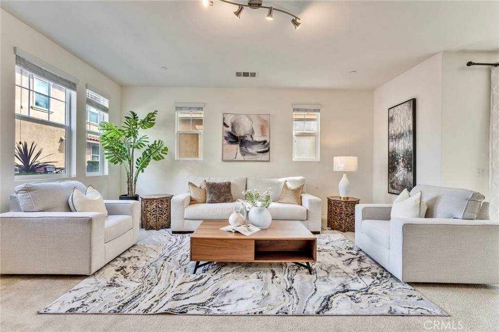 Eastvale, CA 92880,5864 Silveira ST