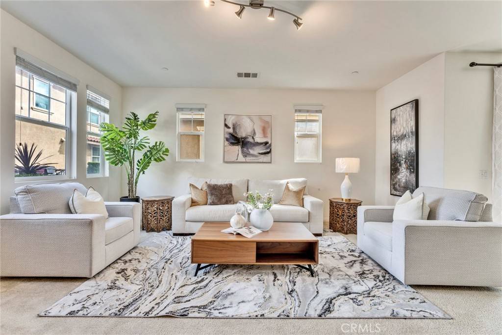 Eastvale, CA 92880,5864 Silveira ST