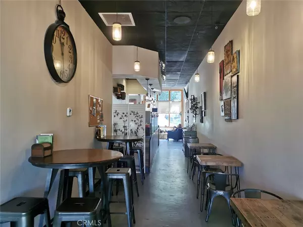 Claremont, CA 91711,313 N Yale AVE