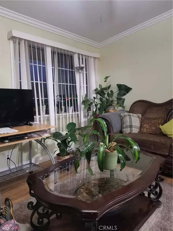 Duarte, CA 91010,2236 Broach AVE
