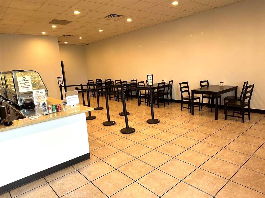 Rosemead, CA 91770,3365 Walnut Grove AVE #B