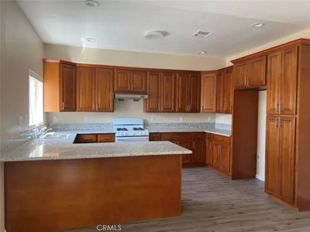 El Monte, CA 91733,2666 N humbert ave