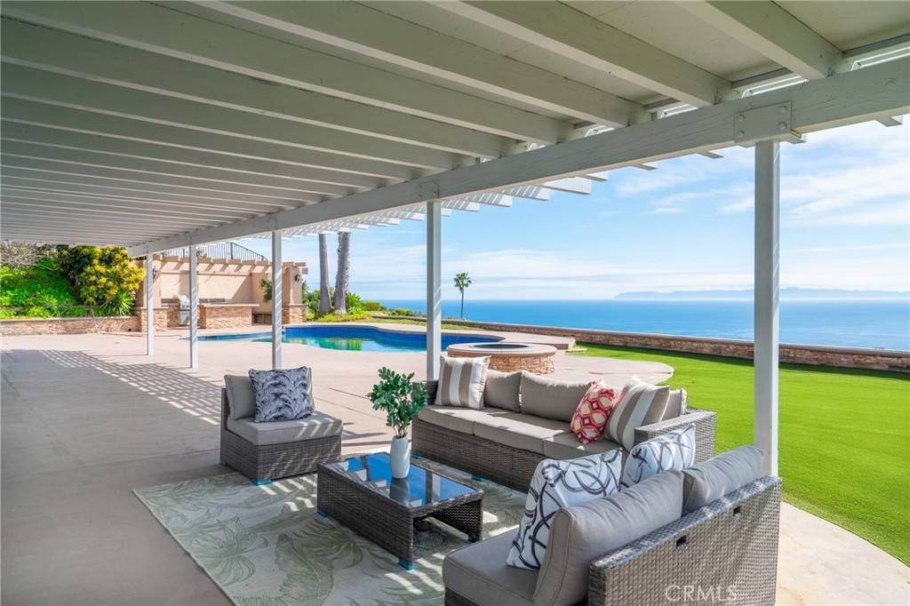 Rancho Palos Verdes, CA 90275,3664 Vigilance DR