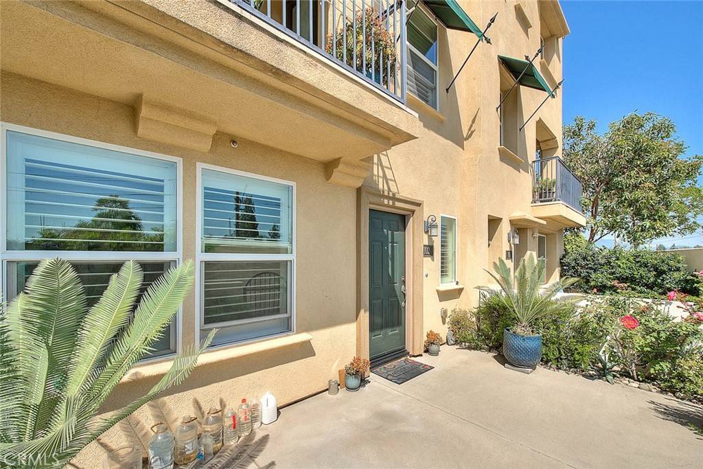 Azusa, CA 91702,803 N Dalton Ave Unit 102