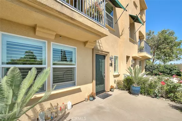 Azusa, CA 91702,803 N Dalton Ave Unit 102