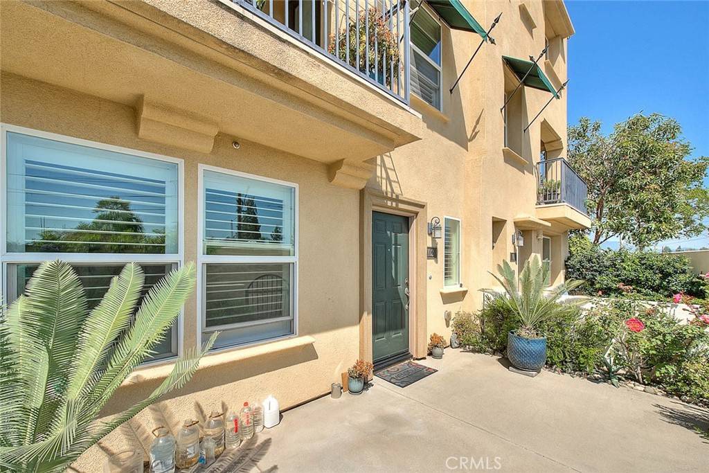 Azusa, CA 91702,803 N Dalton Ave Unit 102