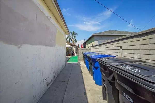 Los Angeles, CA 90022,264 MARGARET AVE