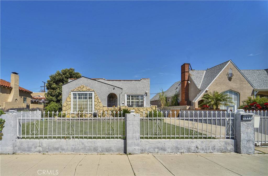 Los Angeles, CA 90047,1917 W 79th ST