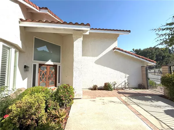 Walnut, CA 91789,953 N Hunters Hill DR