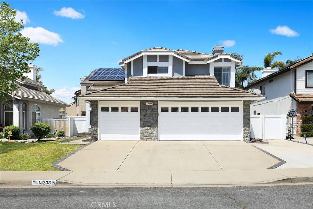 Fontana, CA 92336,14238 Larkin CT
