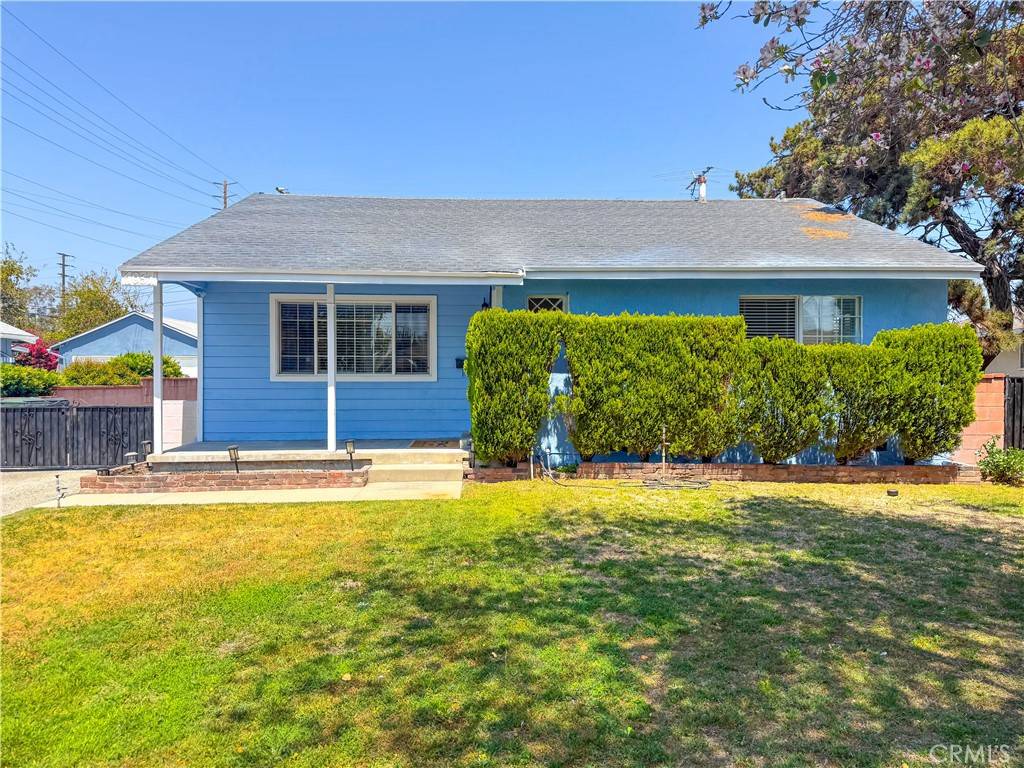 1037 E Grovecenter, West Covina, CA 91790