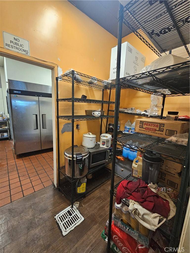 Pasadena, CA 91106,1445 Colorado BLVD E