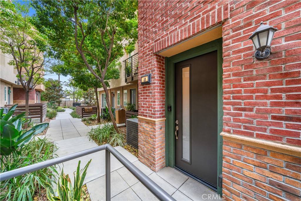 Glendora, CA 91740,422 W Route 66 #41