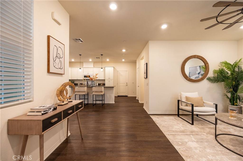 Eastvale, CA 92880,7058 Vernazza PL
