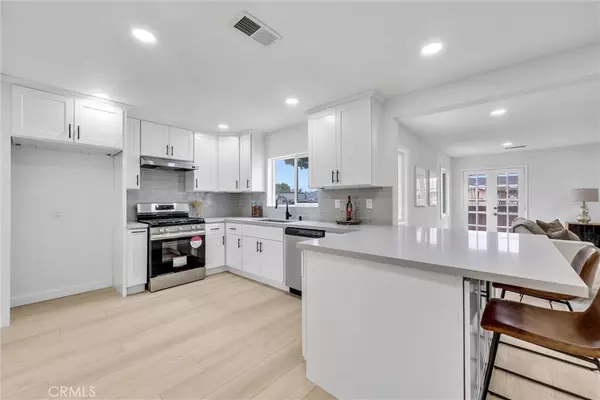 Covina, CA 91722,4531 N De Lay AVE
