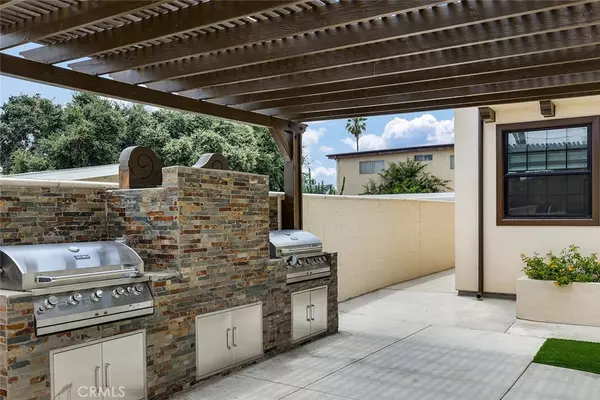 Pasadena, CA 91107,89 N Grand Oaks Ave #104