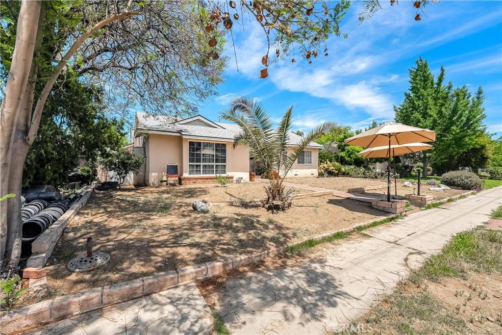 16137 Lassen ST, North Hills, CA 91343