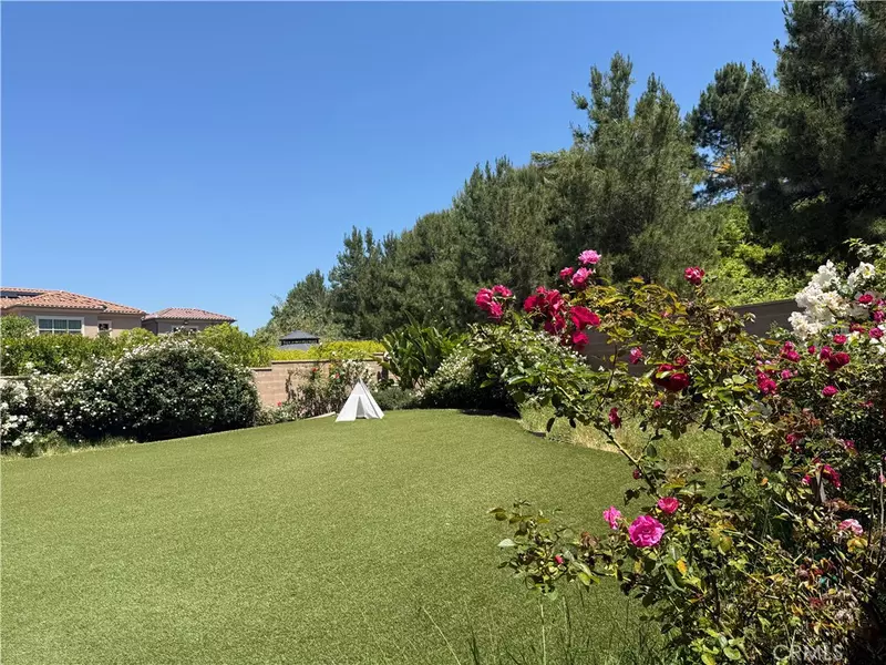 57 Stanza, Irvine, CA 92620