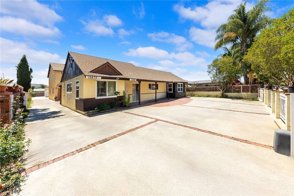La Puente, CA 91744,15874 Meadowside ST