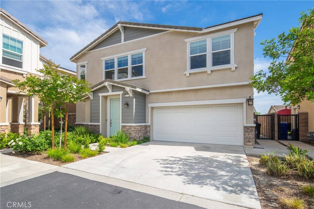 16725 Petrus LN, Fontana, CA 92336