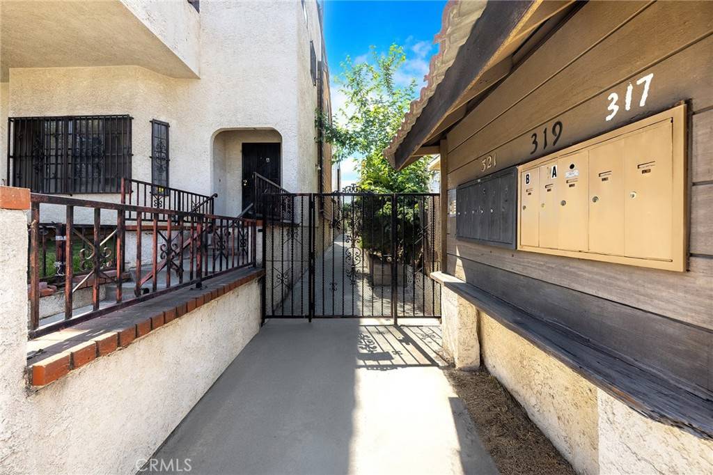 Monterey Park, CA 91755,321 N Lincoln AVE #B