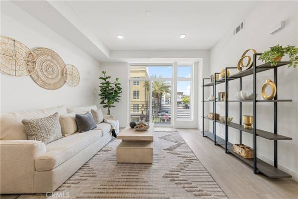 Alhambra, CA 91801,168 S Monterey ST #313