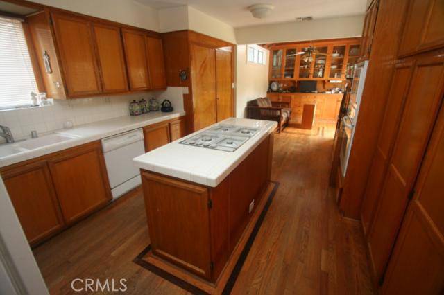 San Gabriel, CA 91775,8374 Doris AVE