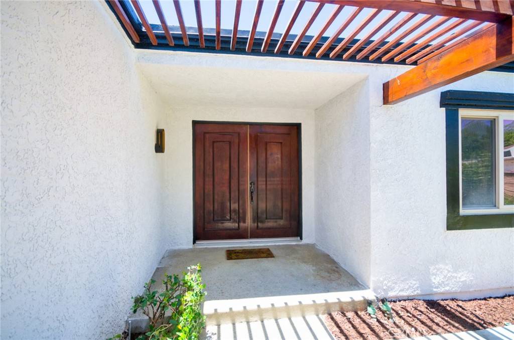 Northridge, CA 91324,9539 Gladbeck AVE