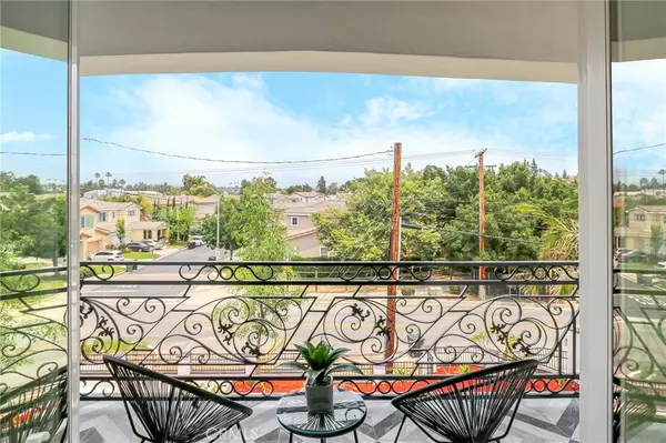 West Covina, CA 91791,3264 E Holt Ave