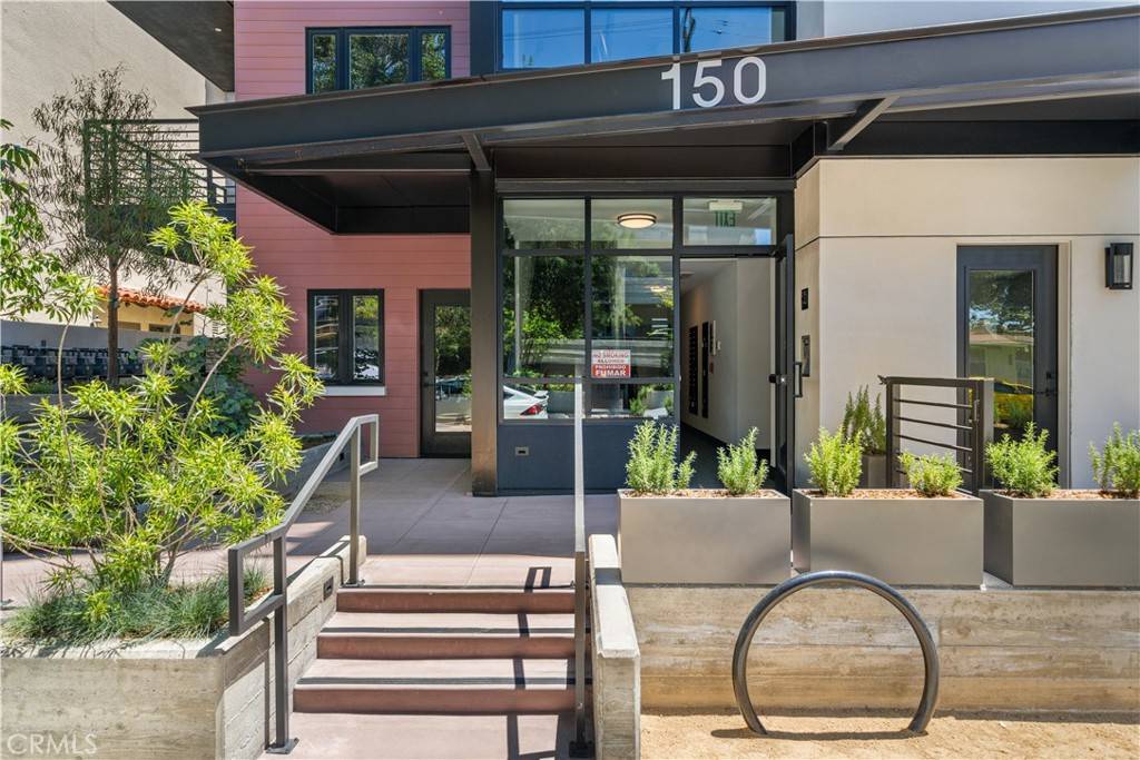 Pasadena, CA 91101,150 S Oak Knoll AVE #103