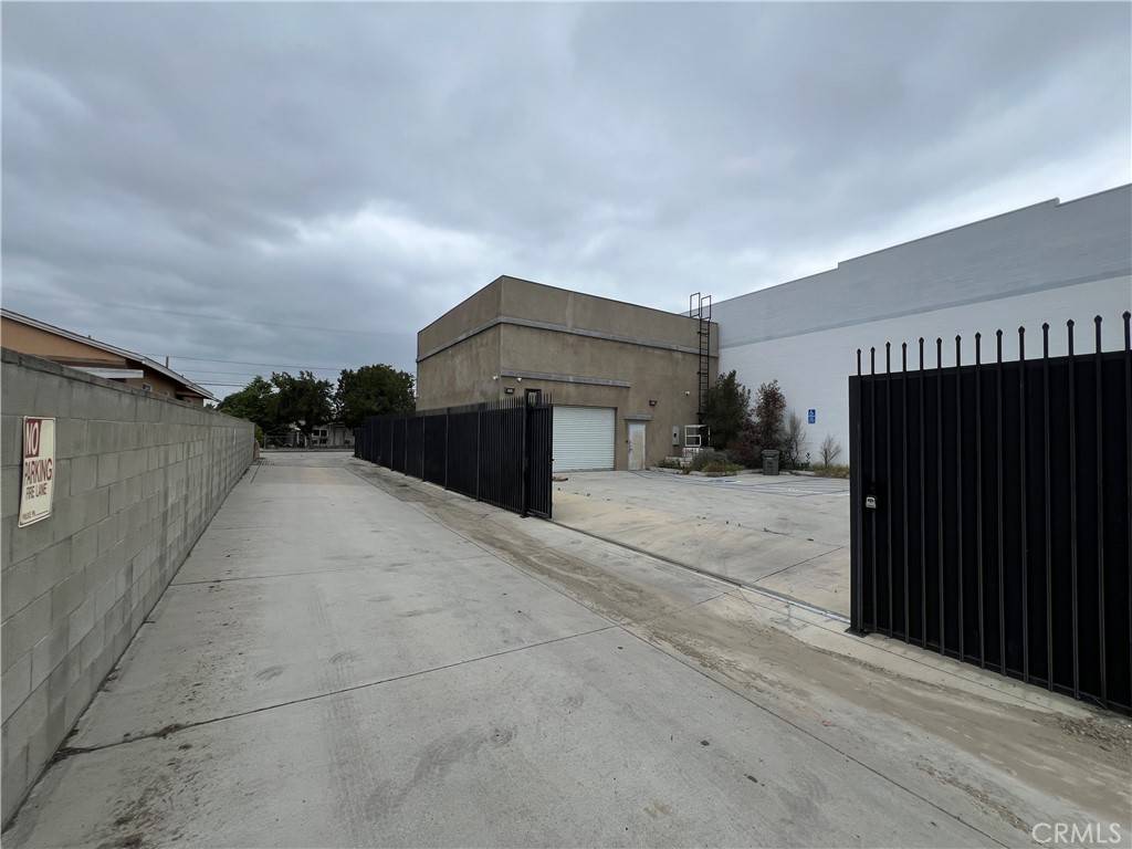 Baldwin Park, CA 91706,5014 HEINTZ ST