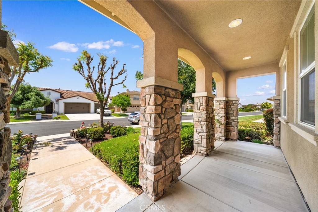 Eastvale, CA 92880,8243 Fall Creek DR