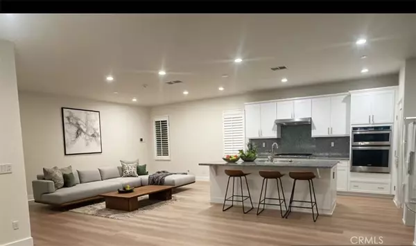 Ontario, CA 91762,2762 E Agrarian ST E