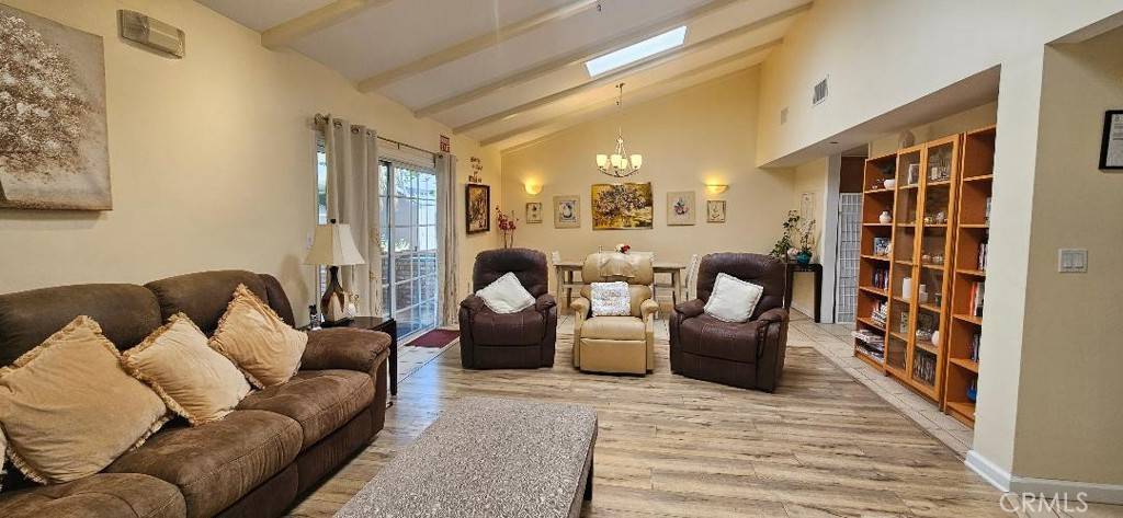Woodland Hills, CA 91367,23511 Berdon ST