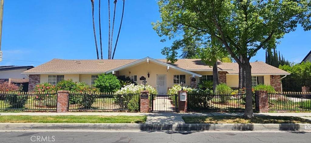 Woodland Hills, CA 91367,23511 Berdon ST