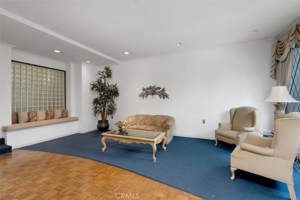 Pasadena, CA 91106,972 E California BLVD #309