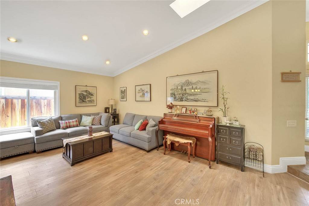 Whittier, CA 90603,10644 Claridge PL
