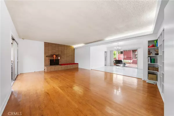 Alhambra, CA 91803,2917 W Hellman AVE