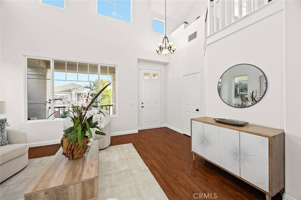 Brea, CA 92823,3612 Skylark WAY