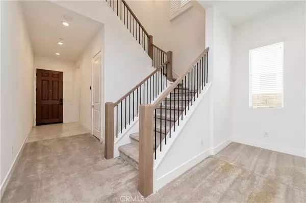 Canyon Country, CA 91351,19256 Merryweather DR