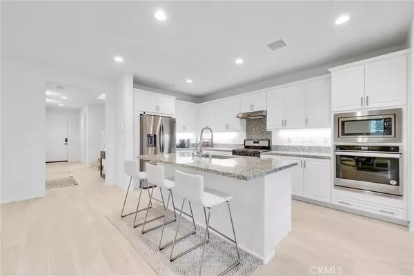 Ontario, CA 91761,3231 E La Avenida DR