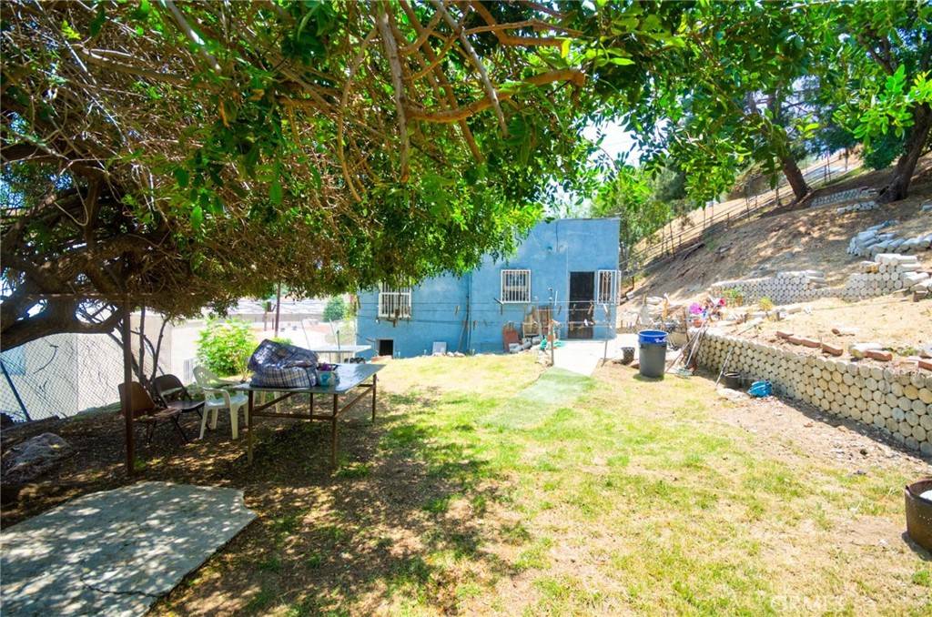 Los Angeles, CA 90032,2602 Onyx DR