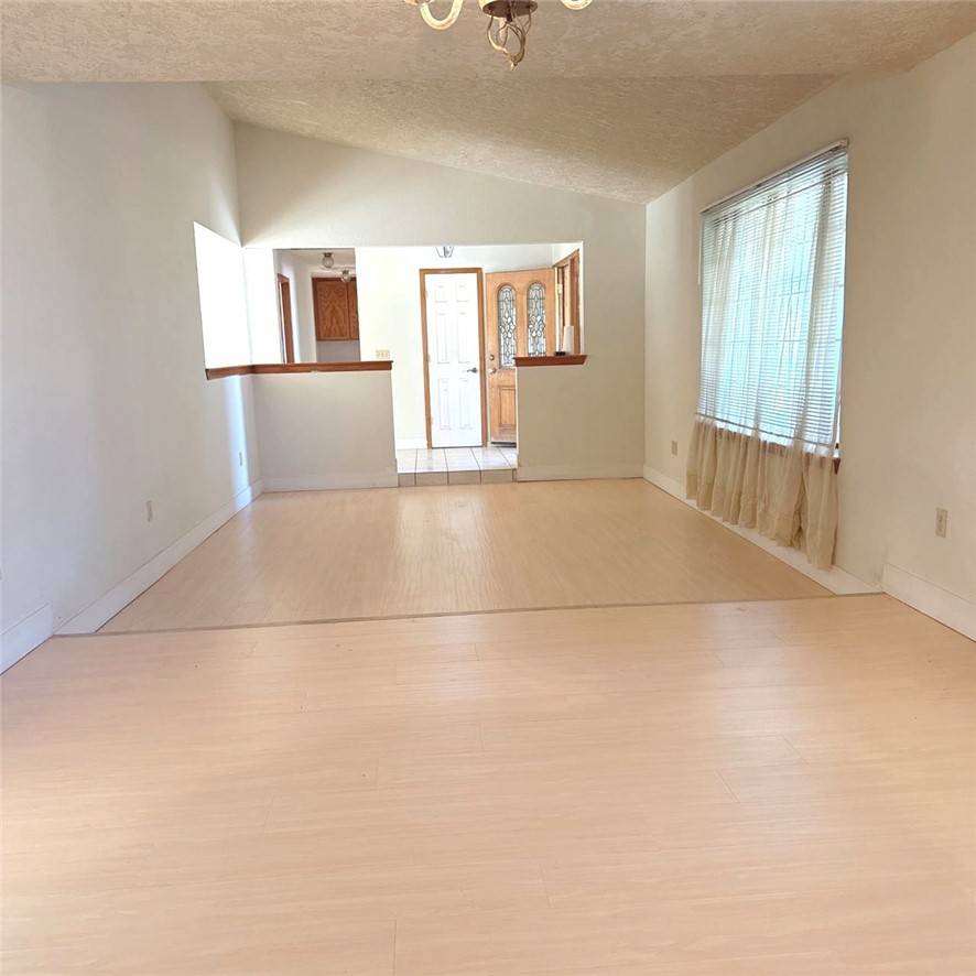 Phelan, CA 92371,9078 Smith RD