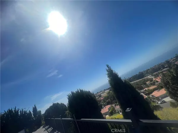 Palos Verdes Estates, CA 90274,1537 Via Leon