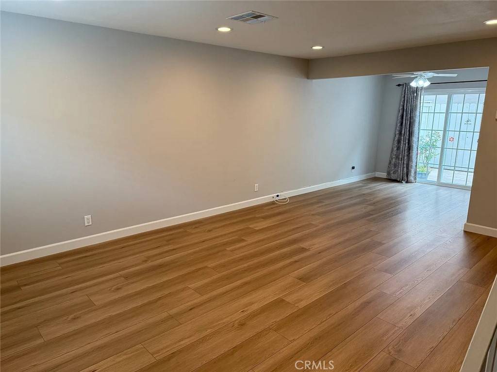 San Gabriel, CA 91776,327 E Live Oak ST #R